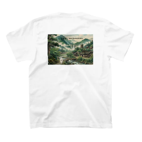 SHIBAMARU日本画コレクション「清流の里」を背面にプリントしたホワイトTシャツ。白柴しばまると日本の清流や山里を描いた和風デザイン。